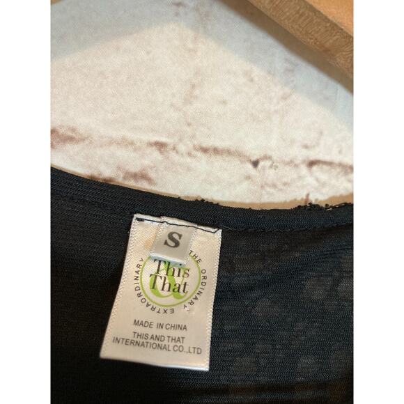 This & That Top Womens Small Artsy Art To Wear Mixed Textures Sequin Crochet - Picture 14 of 14